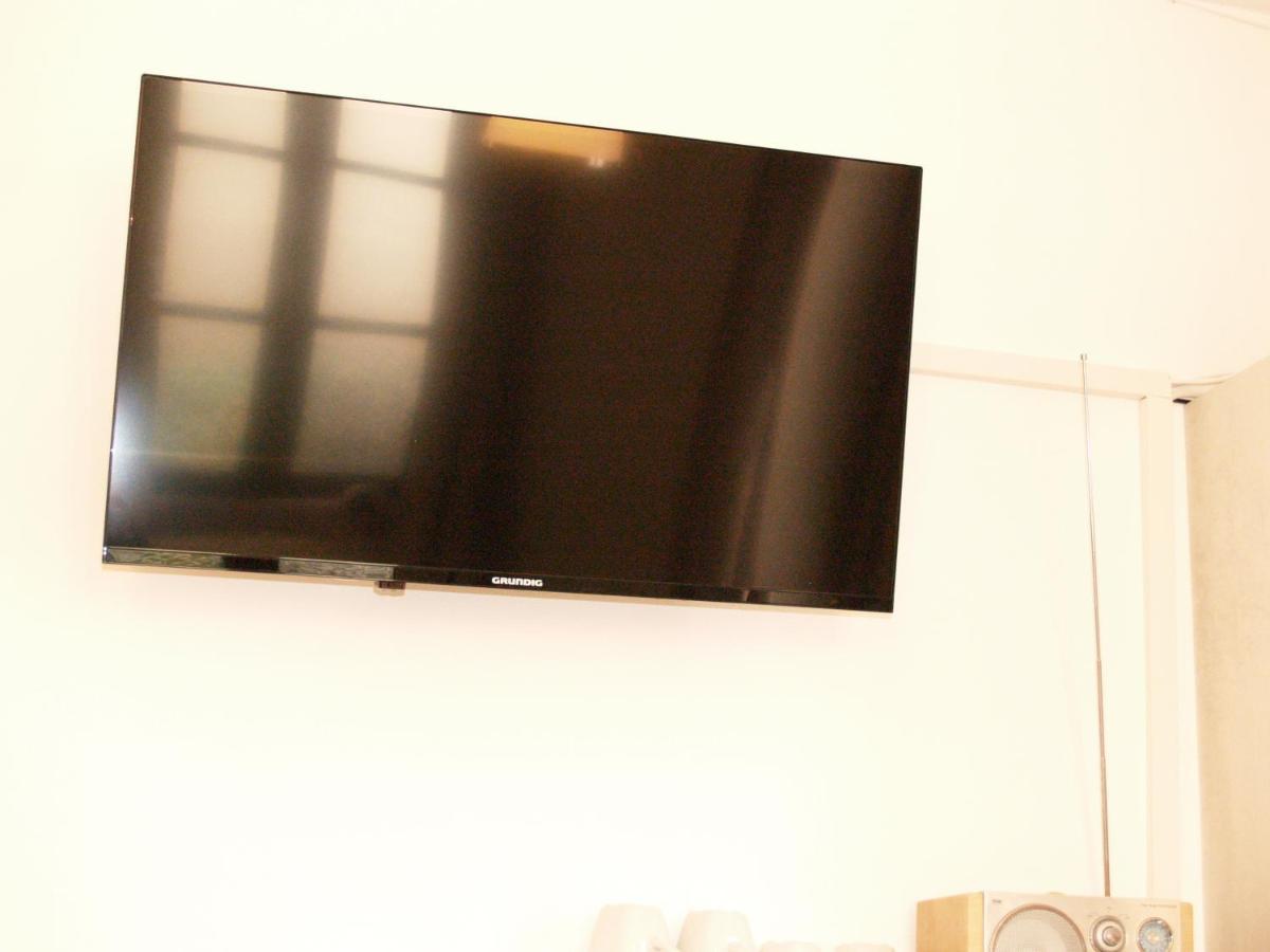 Lg Tiny Lejlighed Korneuburg Eksteriør billede